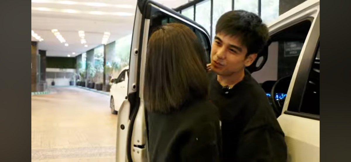 ledeiram12's tweet photo. Ang pogi nya kahit walang ayos yung buhok nya!! Hala ka !! Ang cute nya kiligin 😊😊 https://t.co/8zkKs4lfaZ