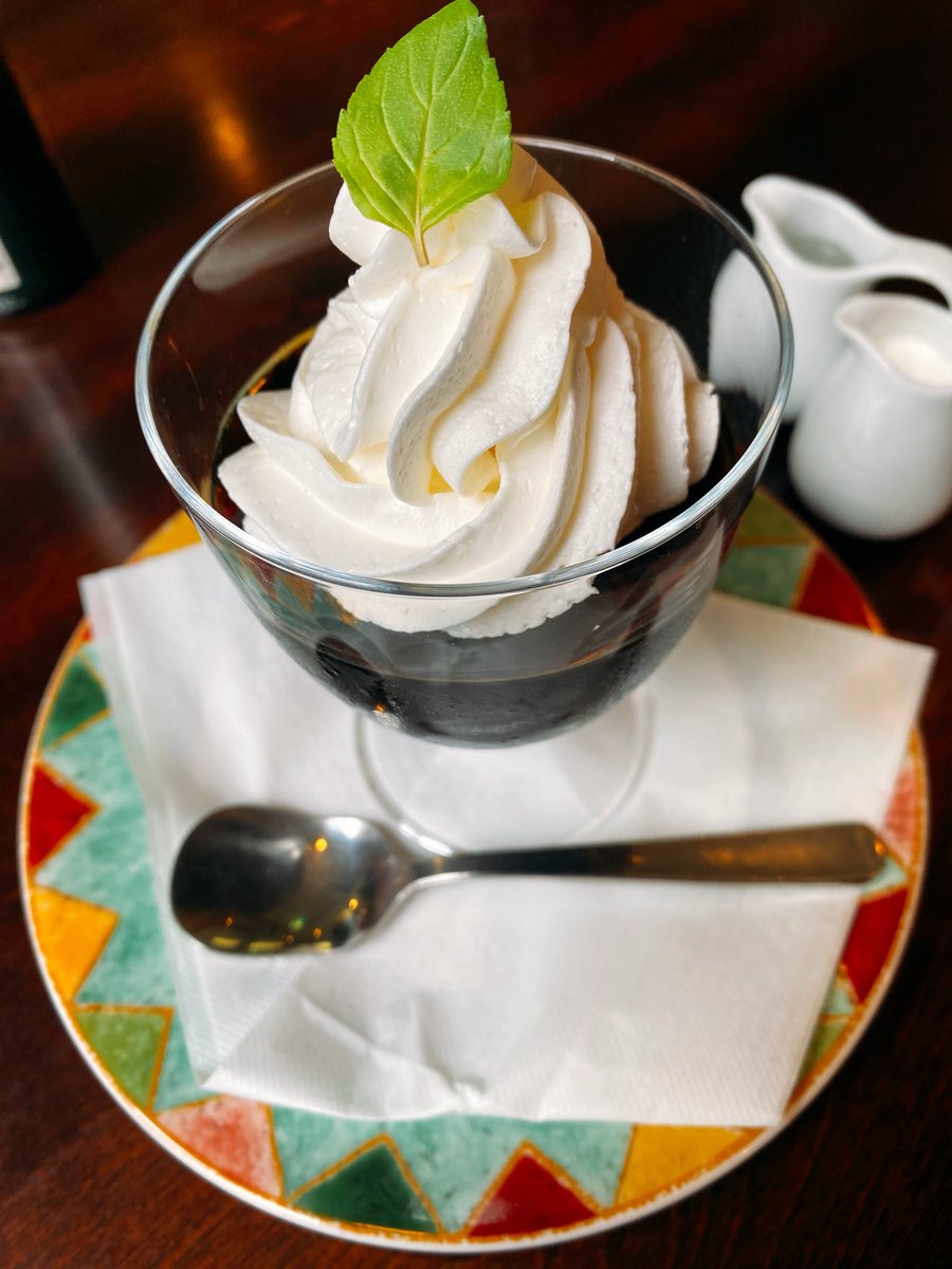 mocorinn's tweet photo. あがたの森でコーヒーゼリー。 https://t.co/ihb17Vn3JF