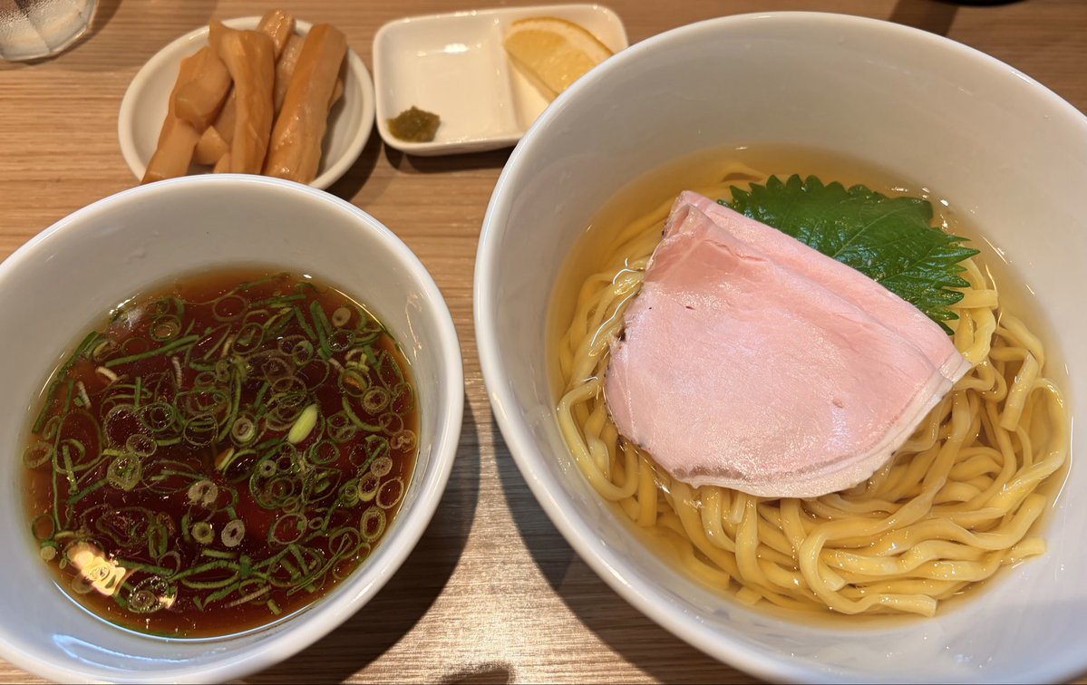 honetsuru0223's tweet photo. 支那蕎麦 澤田   ＠新宿
昆布水つけ麺 tpメンマ https://t.co/1xoLWHUkT4