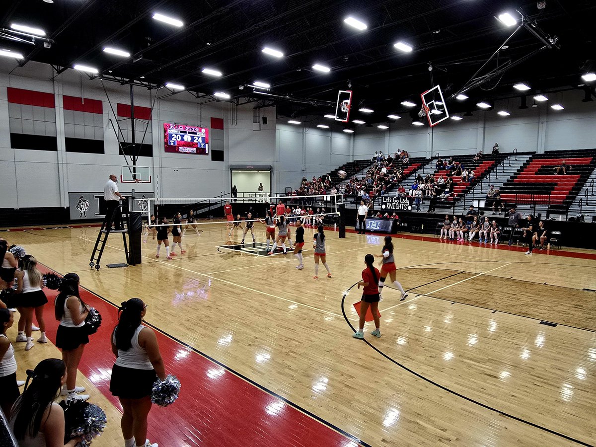 HHSCarrasco's tweet photo. WHAT A WAY TO START THE SEASON!
Our Lady Knights open the season with a BIG WIN in 4 over Jefferson!
#LeadingTheCharge⚔️#ForTheKingdom https://t.co/QNCN76ZrSF