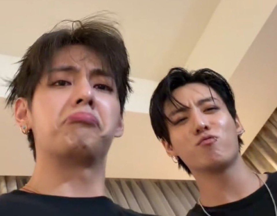 mubai__jk's tweet photo. โคตรจะหล่อเลยว่ะ กุตรายยยㅠㅠㅠㅠㅠㅠㅠㅠㅠㅠㅠㅠㅠㅠㅠㅠㅠㅠㅠㅠㅠㅠㅠㅠㅠㅠㅠㅠ https://t.co/jMCClHpuGv