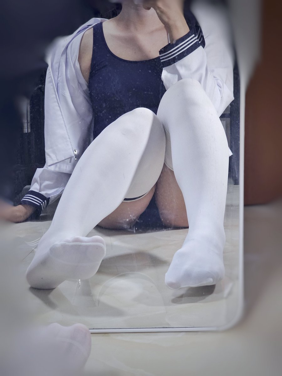 L11Ta10122's tweet photo. 日常 水手服+死库水 #白丝 

#男娘 #伪娘 #femboy https://t.co/v2qqaGko5d
