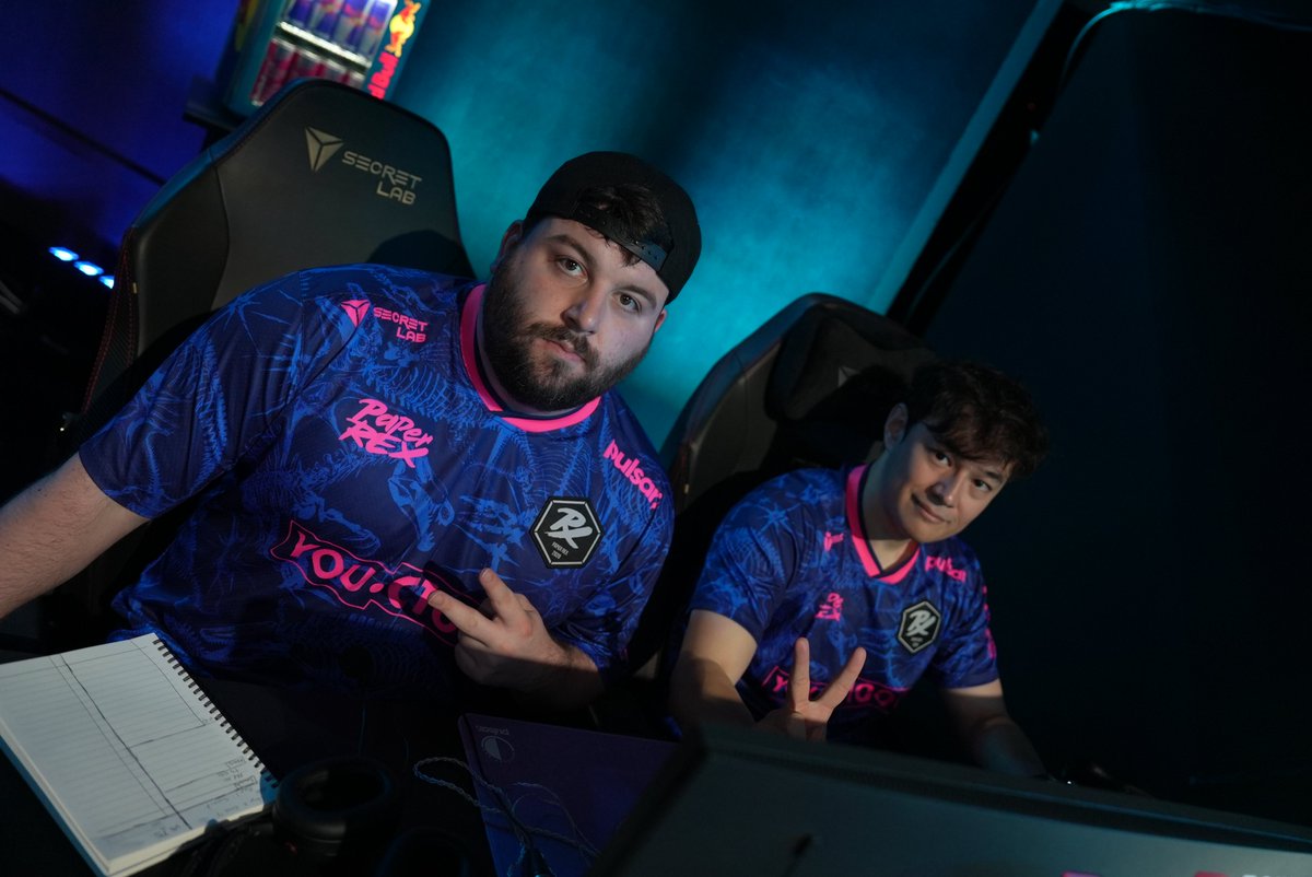 pprxteam's tweet photo. our coaches are chill like that https://t.co/dCRIwAzlq7