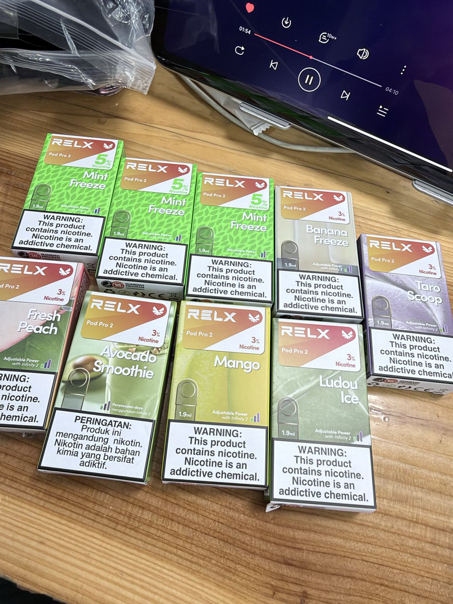 prtkpatel306's tweet photo. #RELXPodPro2｜悦刻海外版单颗装正品，

大容量1.9ml油仓，百3百5尼古丁配比
✅适配Pro系列主机，支持功率自适应调节
✅丰富鲜果茶饮风味，口感还原度高
✅数十款人气口味矩阵，冰感、果香、奶茶多元选择
@tylersstudio 
更多产品请点击主页添加咨询购买❤️ https://t.co/ynGY7QU6r2