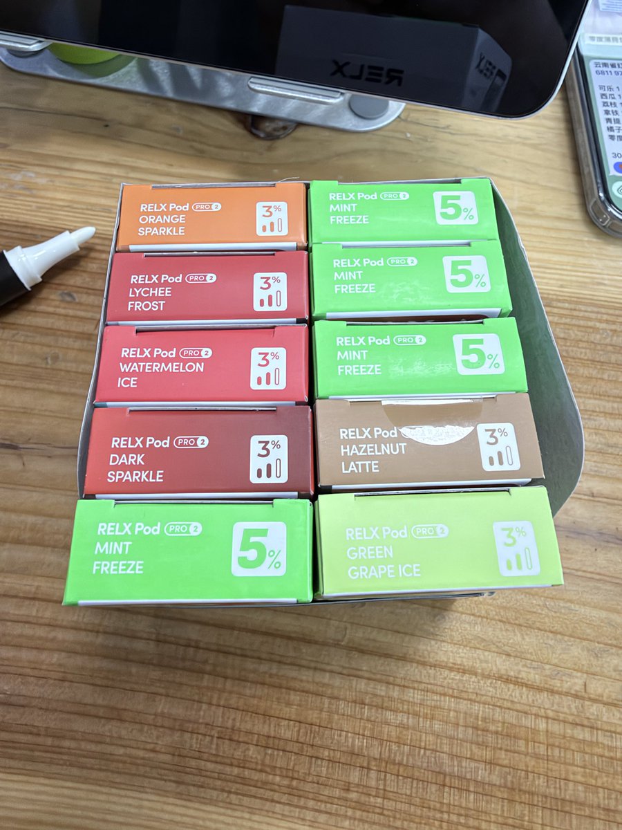 prtkpatel306's tweet photo. #RELXPodPro2｜悦刻海外版单颗装正品，

大容量1.9ml油仓，百3百5尼古丁配比
✅适配Pro系列主机，支持功率自适应调节
✅丰富鲜果茶饮风味，口感还原度高
✅数十款人气口味矩阵，冰感、果香、奶茶多元选择
@tylersstudio 
更多产品请点击主页添加咨询购买❤️ https://t.co/ynGY7QU6r2