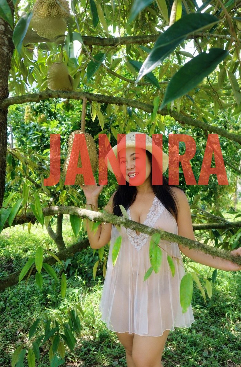 Janjira36469129's tweet photo. ขอบคุณแฟนคลับที่ส่งชุดสวยๆมาให้ บางชุดก็ล่อแหลมเกิน ไม่กล้าใส่จริงๆ บางชุดก็ใส่ไปไหนไม่ได้ อาศัยใส่ถ่ายรูปในไร่ในสวนแกล้งชาวบ้านเขาเล่น ตัวจริงไม่ได้สวยขนาดในรูปนะคะ ใช้แอปช่วยหลายแอปคะกว่าจะสวยได้ ไม่รับงานหรือรับนัดไดๆทั้งสิ้นคะ😘😍🥰 https://t.co/qOyt5UgBHf