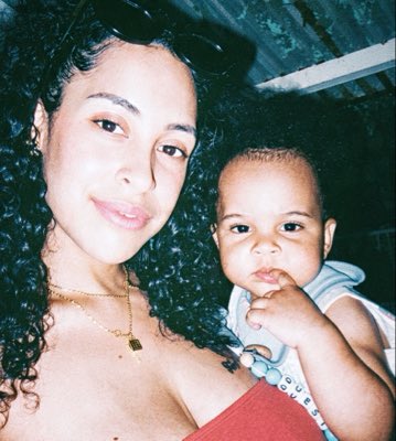 CharnaeNicolee's tweet photo. #twinnnemm https://t.co/62T7rcWqB6