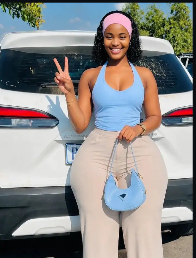 aime_mwizaa's tweet photo. Where can I find a Man that will take care of me financially without asking for sex? 🤔🤭 https://t.co/44gDq06m4x