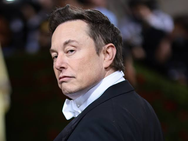 BasilTheGreat's tweet photo. 🚨NEWS: There has been a massive outpouring of support from people across the country at the prospect of Elon Musk buying the United Kingdom 🇬🇧 https://t.co/I6TJ2DGL1p