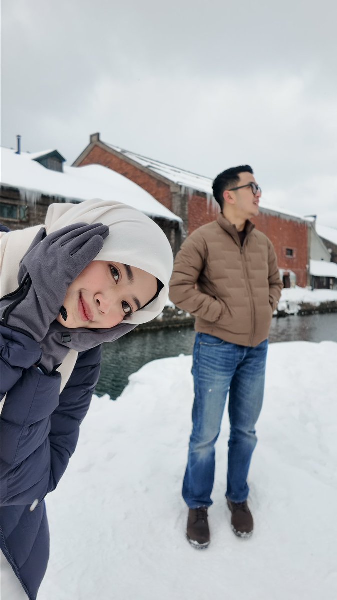 kforkinsley's tweet photo. Aku dikenalin temen &amp; ngeDM duluan.. pokoknya pepet terus bos🤣🙏🏻 https://t.co/CNGHAvs6hF