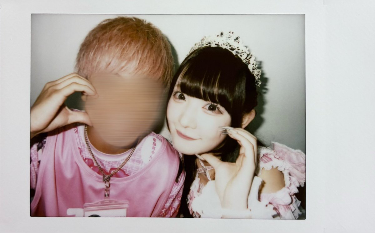 hamayuu_kyuru's tweet photo. きゅるりんってしてみて『Secret Heaven』  大特典会
1部　幕張特別衣装
2026.8.12 　@大阪 ATCホール

僕の負けだ 君が好きだよ
ずっと ずっと 思ってたんだ
僕の負けだ 白状しよう
こんなに近くに 君がいるのに
手も足も出ない

昨日はじめましてなのに覚えてくれてて
チバゆなまじネ申🙏🏻 https://t.co/yLkxFd9wrh