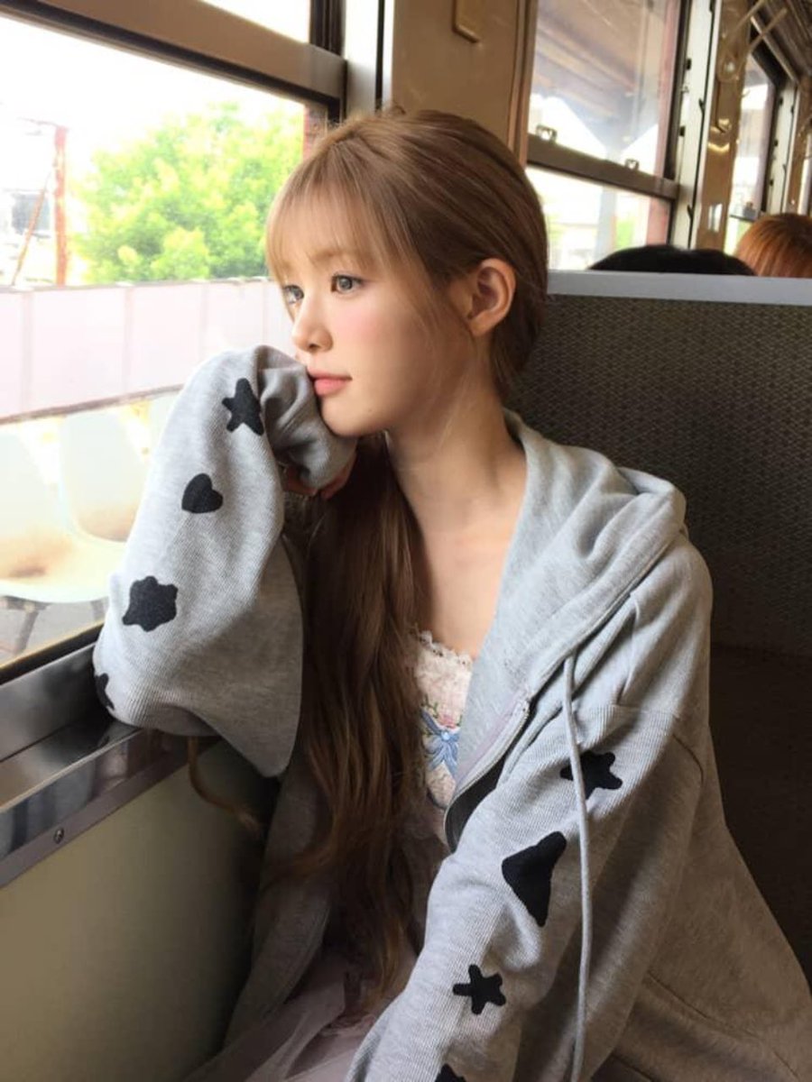 myh4r's tweet photo. 260812 위버스 포스트 #유하

🌱🌼 https://t.co/kjXA7sAstD