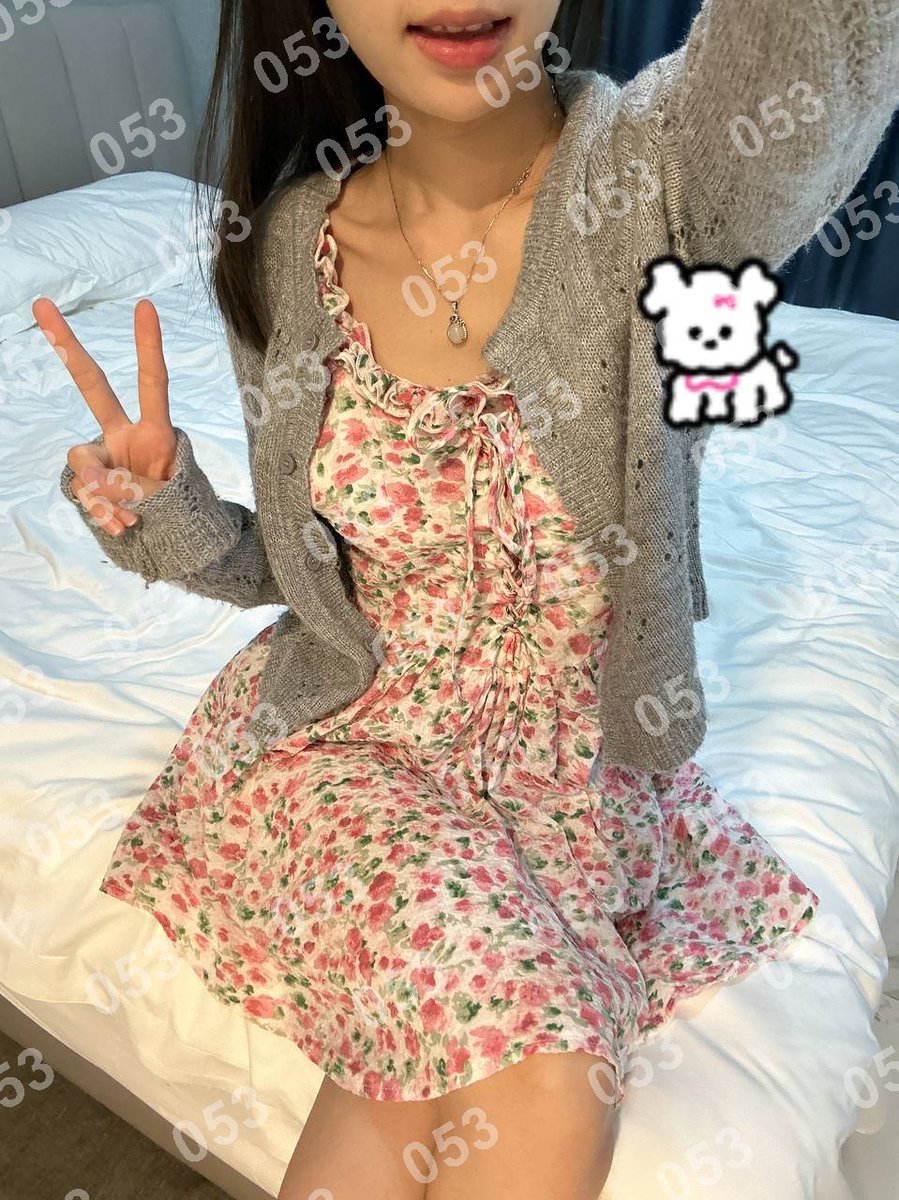 alazaymoore's tweet photo. 琏係👉🏼❌：@chavalex14_YT（失联看主页第一条帖子，转发或者截图页面可效率通过）

龙岩市上杭县紫金大酒店

#龙岩

听说结婚很便宜，只要九块钱，我请你吧。 https://t.co/8fWzw5gqGJ