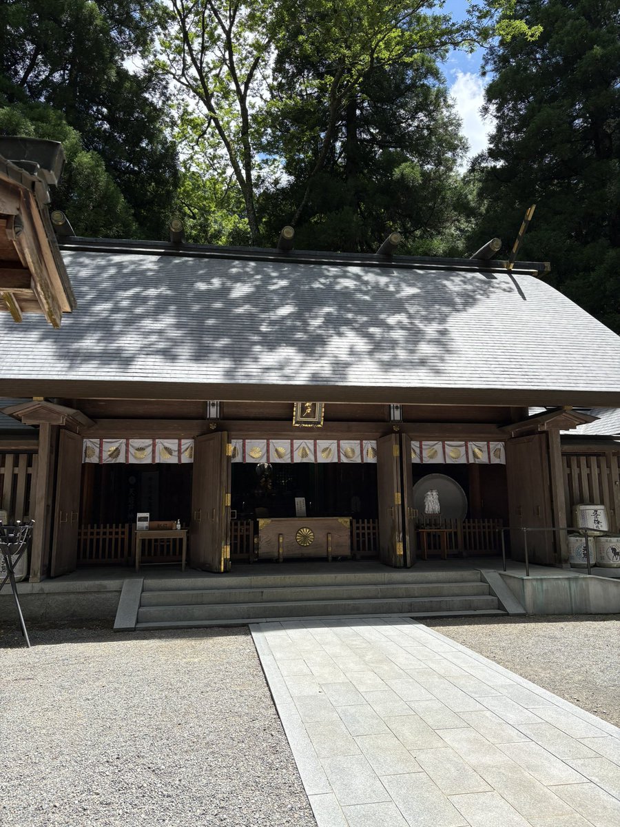 kuroyako's tweet photo. 場所は高千穂
天岩戸神社に来ましたฅ^•ﻌ•^ฅ https://t.co/yCVHyenUv7