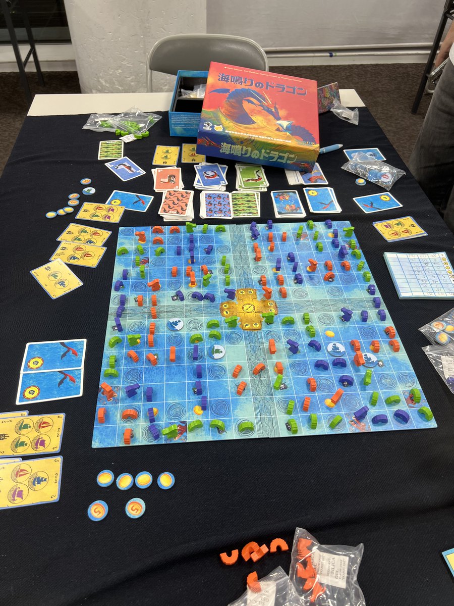 esher_nara's tweet photo. 2026年8月8日ボドゲ会&amp;デジタルゲーム会19名参加。詳細はまたnoteへ。

お初様、スマイルキッズまつり参加のリピ様、特別支援教育士仲間、フレンドリーな常連の皆様、ゲームご持参も多数で、なんとも賑やかな、でも和やかで、えしぇる奈良らしいと皆さんニッコリ。

新ままごとテントも人気😊→ https://t.co/Hzv97EvNEK