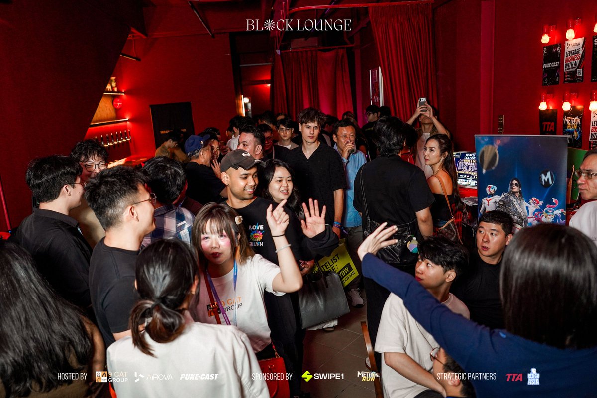 block_lounge's tweet photo. Before our next stop in Vietnam, let’s look back at the amazing moments from BLOCK:LOUNGE Malaysia. 🇲🇾✨

Vietnam, see you soon! 🇻🇳🚀
#BlockLounge https://t.co/L5FF8s2olm