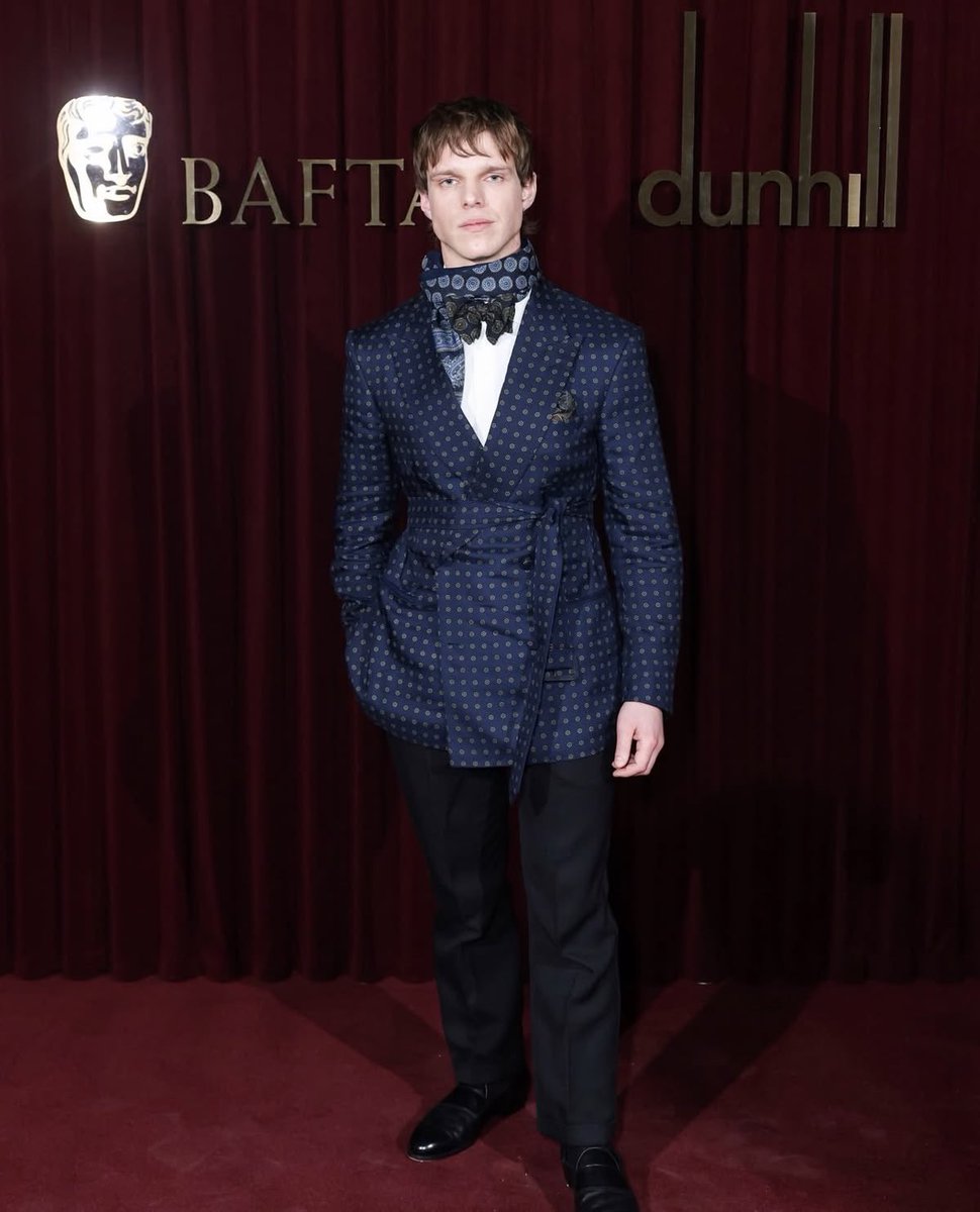dragonsblood444's tweet photo. the urge to moot every person with a finn bennett pfp https://t.co/eX75vCgn86
