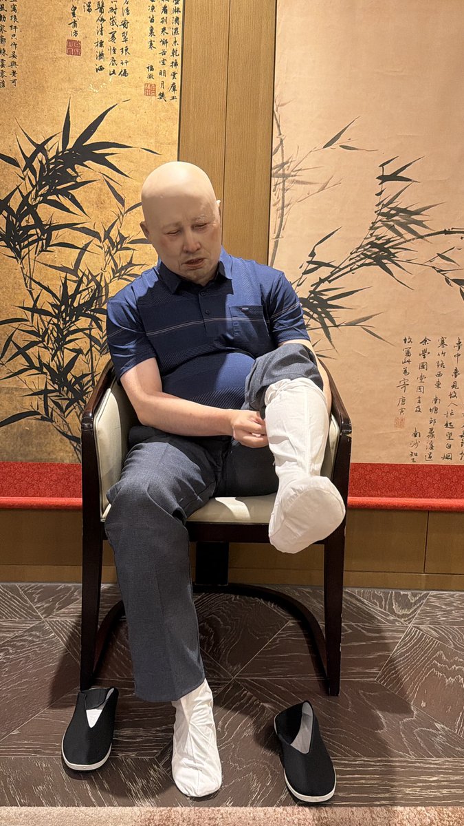 Masksuitsub's tweet photo. 关于李平的故事就要截止了，还私藏了一段李平做爱对方视角的视频，如果各位看官想看，可以点赞转发支持，作为福利放送，下一个角色的故事也即将发布 https://t.co/sHw2TjWmNS