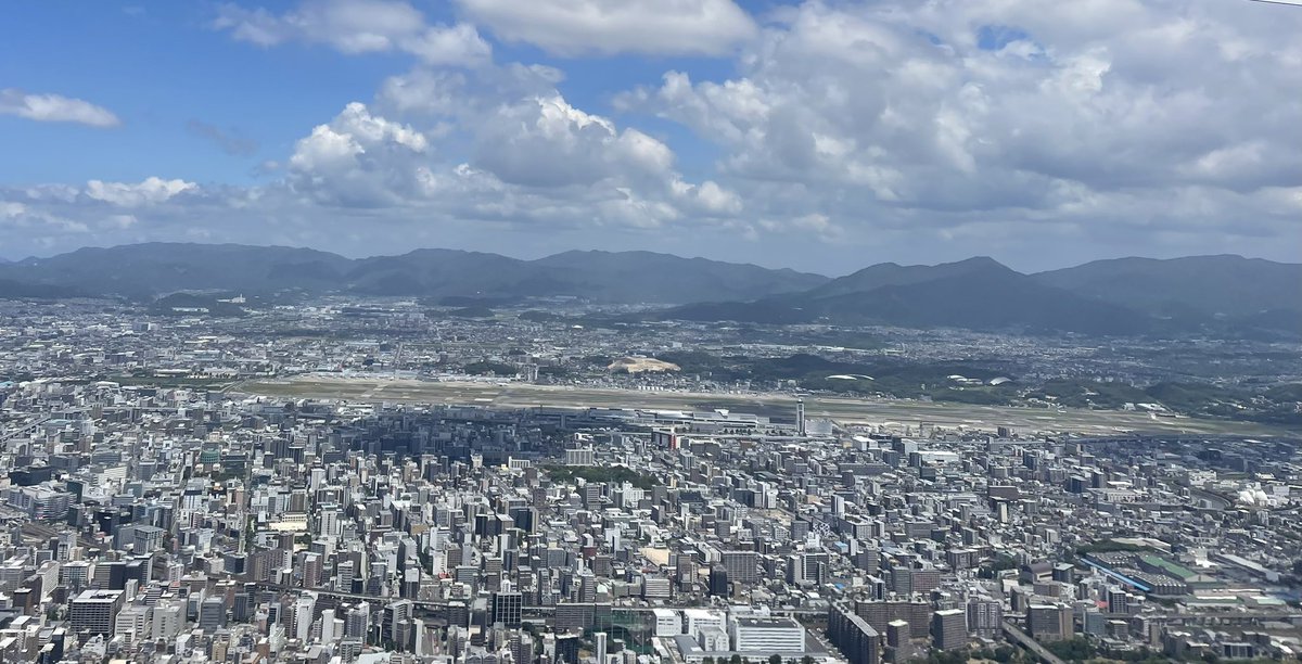 nrtcdg_E12's tweet photo. こんにちは☀️
今朝の東京は風雨🌀でしたが福岡は快晴
早朝便をとったものの実家に1人でいると心身ともにしんどいので遅め便を繰り上げる作戦に変更
⚫︎⚫︎分前行動は大切ですね⏰
さて、お昼ご飯どうしようかな
正福さんにするか飛うめさんにするか地下鉄で悩もう
みなさま良い1日でありますように☺️ https://t.co/39ca9cVHww