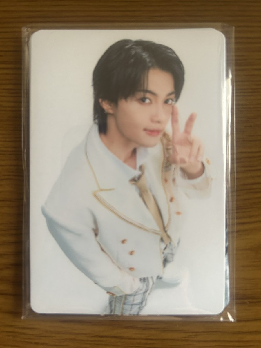 mcmc_bm's tweet photo. @T0RIHIKI30 初めまして。検索より失礼します。
当方画像の佐野（タワレコオンライン）を所持しております。吉田と郵送にて交換していただくことは可能でしょうか。
難しいかとは思いますがご検討よろしくお願いいたします。 https://t.co/eJePYFgPbG