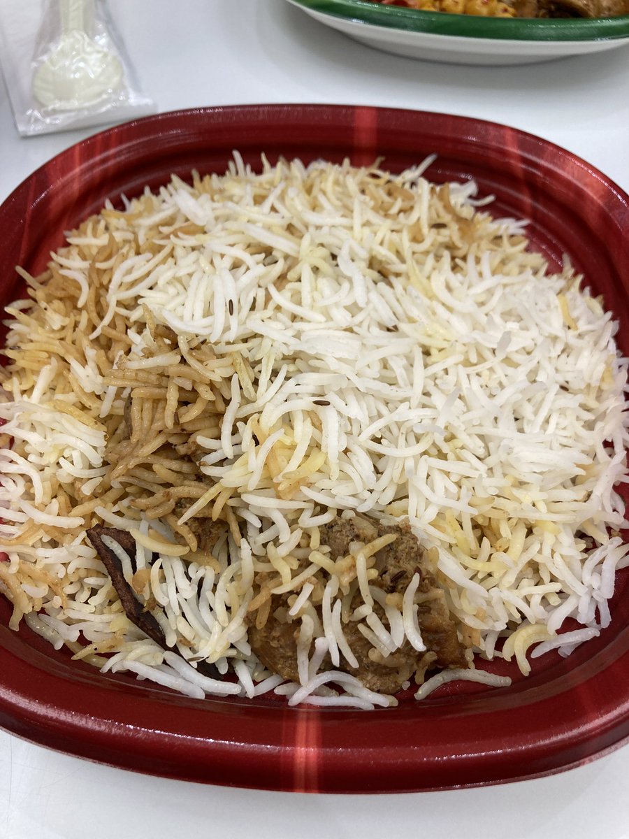 sugasugac's tweet photo. 今日のお昼は三越でビリヤニ

ほわほわのお米が美味い https://t.co/5CiMudrfUF