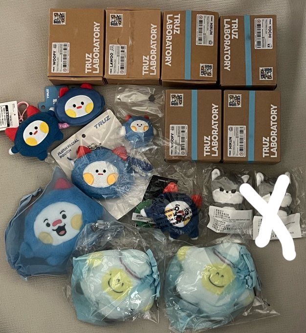 T3Bq1s's tweet photo. 트루즈 트레저 인형 양도
쩡냥이 
훈믕이 

미니니 미니미니니 스낵 동전지갑
칠리 로미 히쿤 라우 우피 포동 요치 루루

미개봉(unopened)or 외출 1번

🩵가격 제시 dm

Truz lawoo lulu woopy podong yochi hikun romy linefriends 현석 지훈 아사히 윤재혁 하루토 박정우 요시 소정환 트레저 라인 https://t.co/UncqBQgmwy