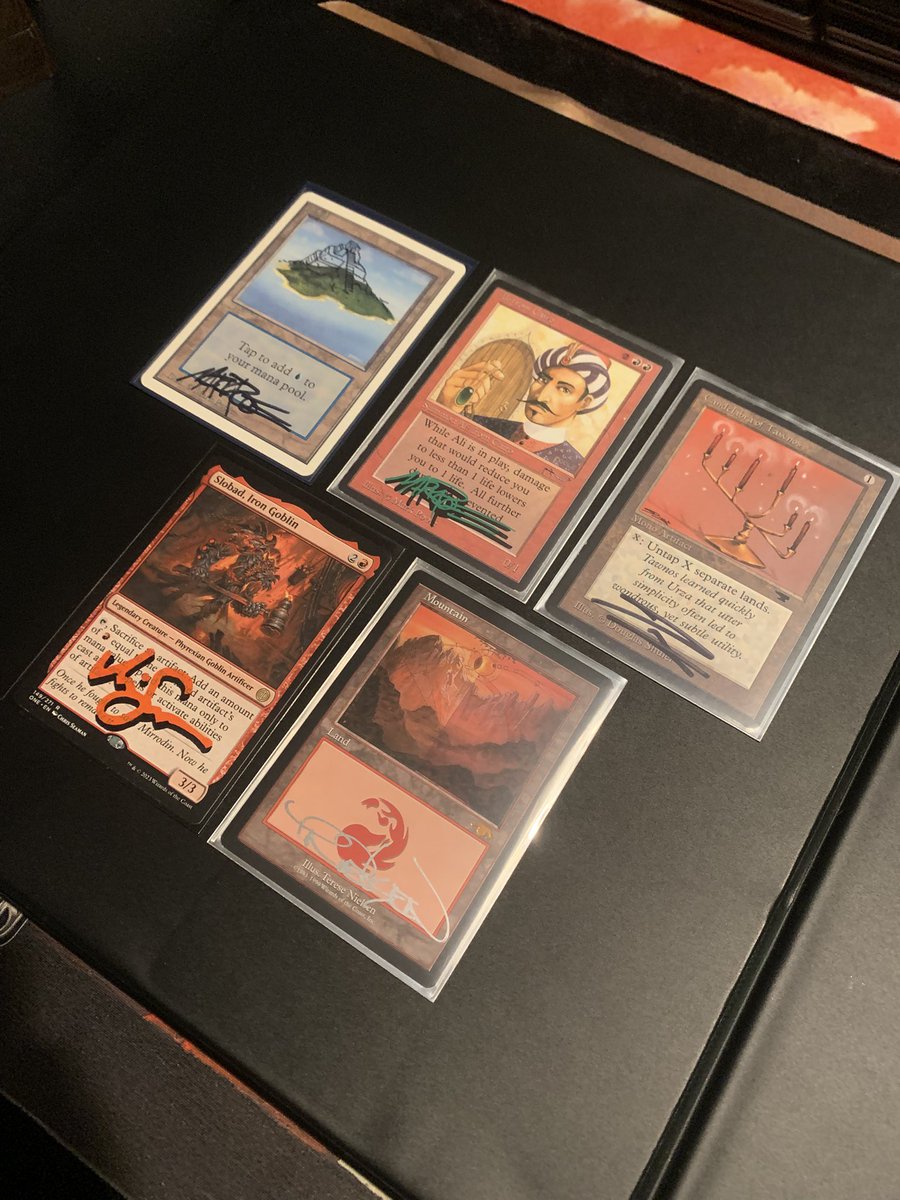 ryanmarsz's tweet photo. A good friend of mine got my Ali From Cairo signed for me while he was at a convention as a going away present. I think I am starting to have a thing for signatures. Thank you, brother. #magicthegathering #mtg https://t.co/IPIqx6N18T