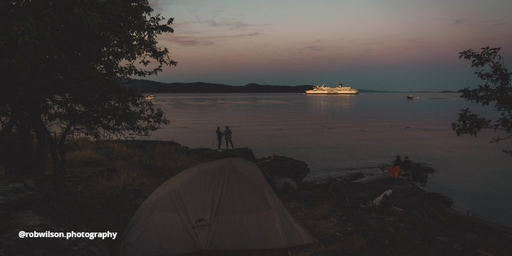 BCFerries's tweet photo. Goodnight, BC! We will be back tomorrow at 6:00 am to answer your @BCFerries - related questions. 🚢🌙

In the meantime, you can keep up with our #CurrentConditions here: https://t.co/S5wAsT5552 ^cs https://t.co/WgurqjSqi2