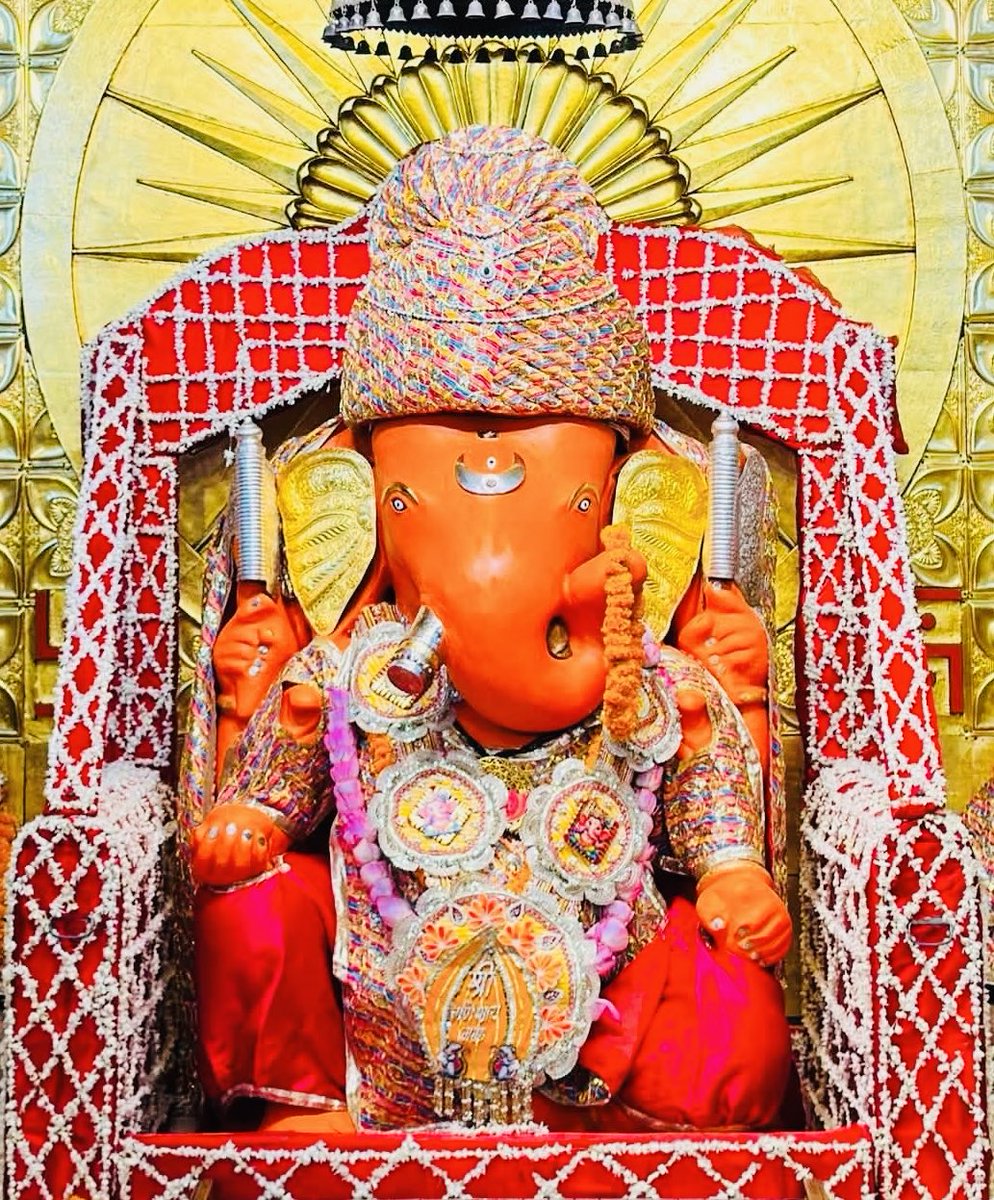 HanumanMeenaKDC's tweet photo. जय श्री गणेश जी महाराज जी की कृपा आप एवं आपके परिवार पर सदैव बनी रहे 
@HanumanMeena_ 
@DrKirodilalBJP https://t.co/ion5YauVYE