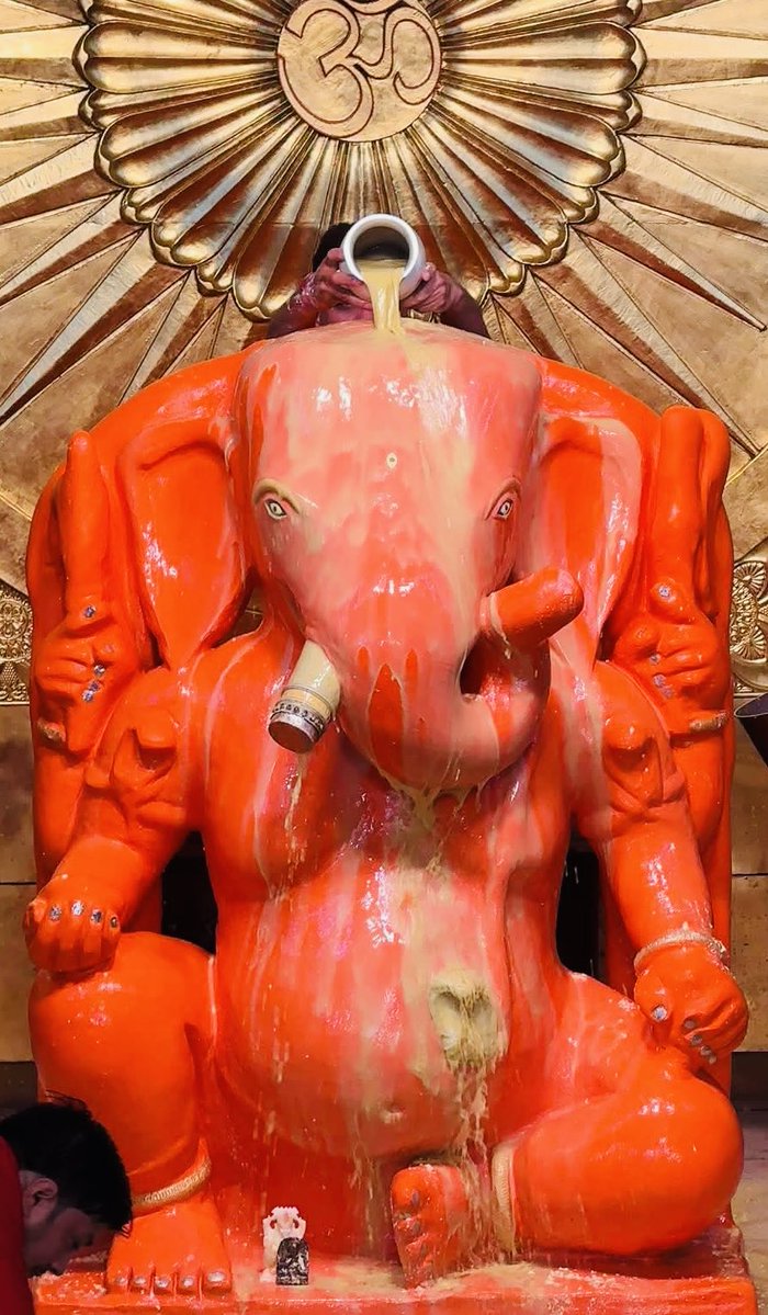 HanumanMeenaKDC's tweet photo. जय श्री गणेश जी महाराज जी की कृपा आप एवं आपके परिवार पर सदैव बनी रहे 
@HanumanMeena_ 
@DrKirodilalBJP https://t.co/ion5YauVYE