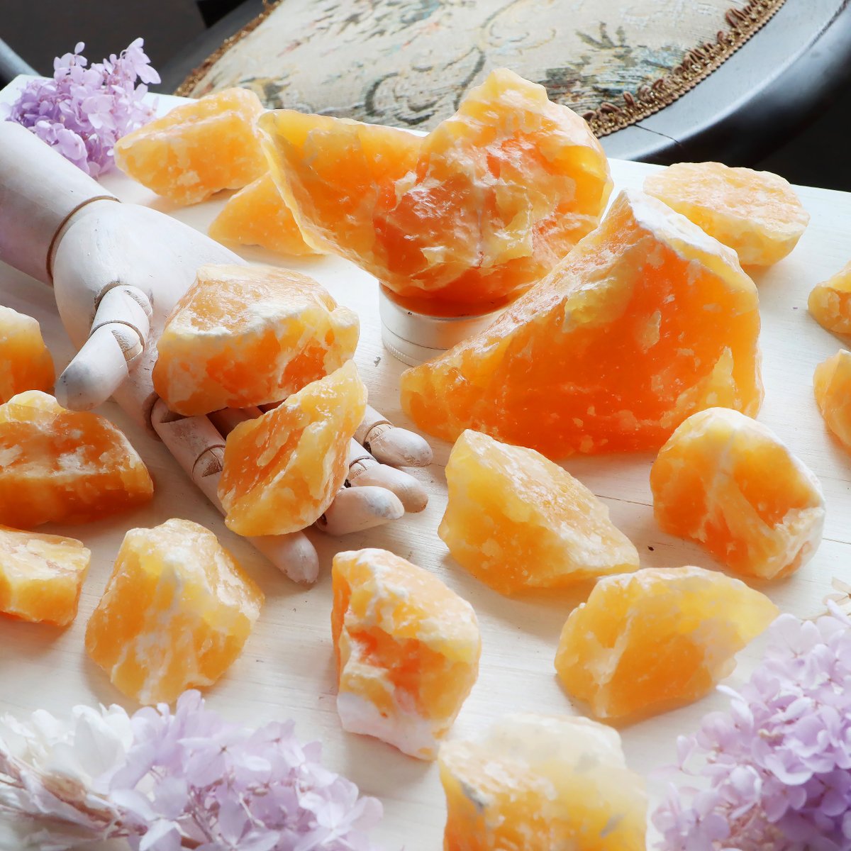 umifukuzakka's tweet photo. みかん石いろいろ🍊 https://t.co/OHZhUqeT3G