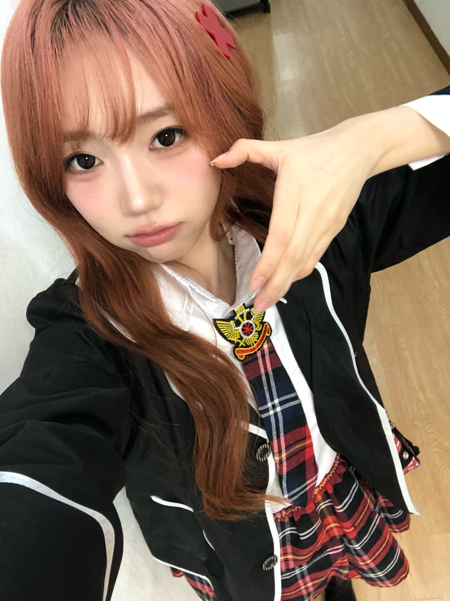 gapyeonghaus's tweet photo. [260812]
#tripleS Shion COSMO Room update 🍞

#ShiOn #시온 #박시온 #シオン https://t.co/d0VBg9ei3i