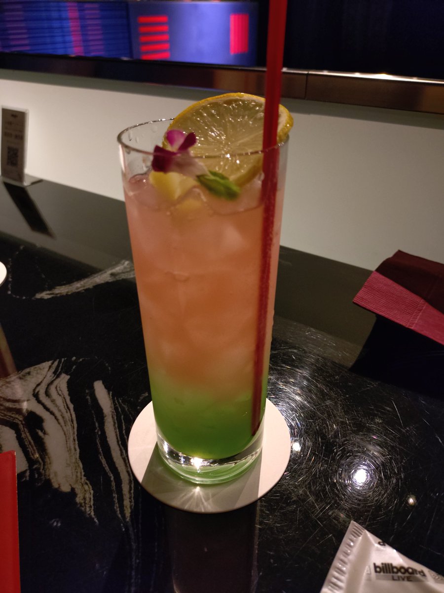 suterin's tweet photo. 本日はこちら！KISHOWバースデーライブに来ました、ビルボード東京初めてだし、ごはんも楽しみ✨ https://t.co/rcUGeNgFVU