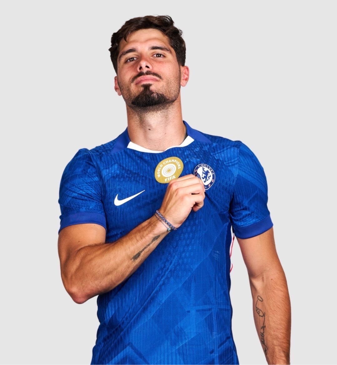 CFCms3's tweet photo. These are two different players btw.!😭 https://t.co/cbEYJkat31
