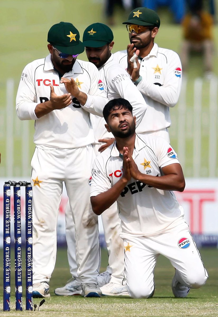 RamRockz34's tweet photo. 🚨 PAKISTAN ON FIRE! 🇵🇰🔥
Abdullah Shafique rockets 25 places to No. 32 📈
Bowling rankings climbing hard:
🟢 Sajid Khan → No. 30
🟢 Mohammad Ali → No. 85
🟢 Ali Usman → No. 97
Strong show from the Green Shirts! 💪🏏
#PakCricket #TestRankings https://t.co/rp8Es0EVnq