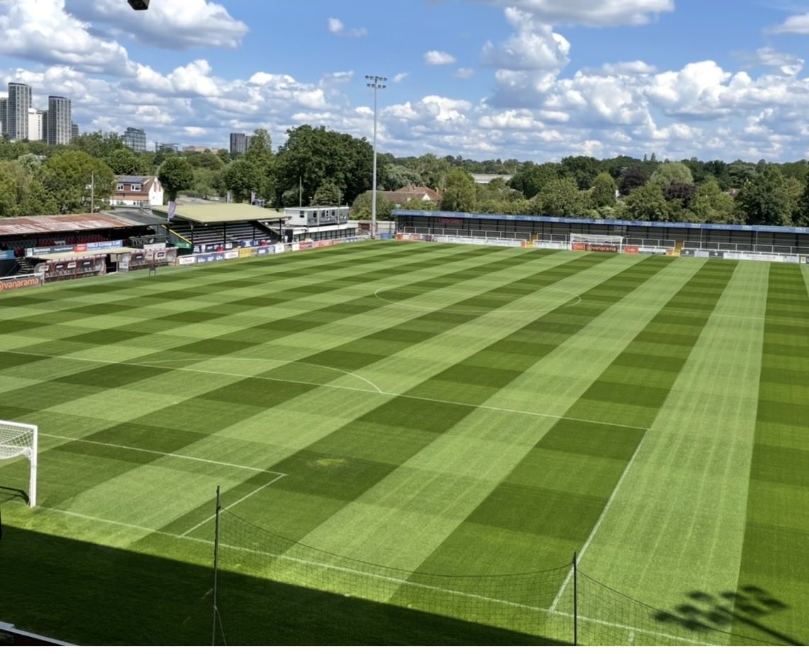 David61mg's tweet photo. @wokingfc This morning Woking fc lost a volunteer like no other Mick Morris passed away peacefully.
Mick played a massive part in my time at the club helping me with our pitch ,we would spend many hours together on the pitch .Mick thank you for everything may you RIP 🙏🏻
David https://t.co/vAGOsAeBTH