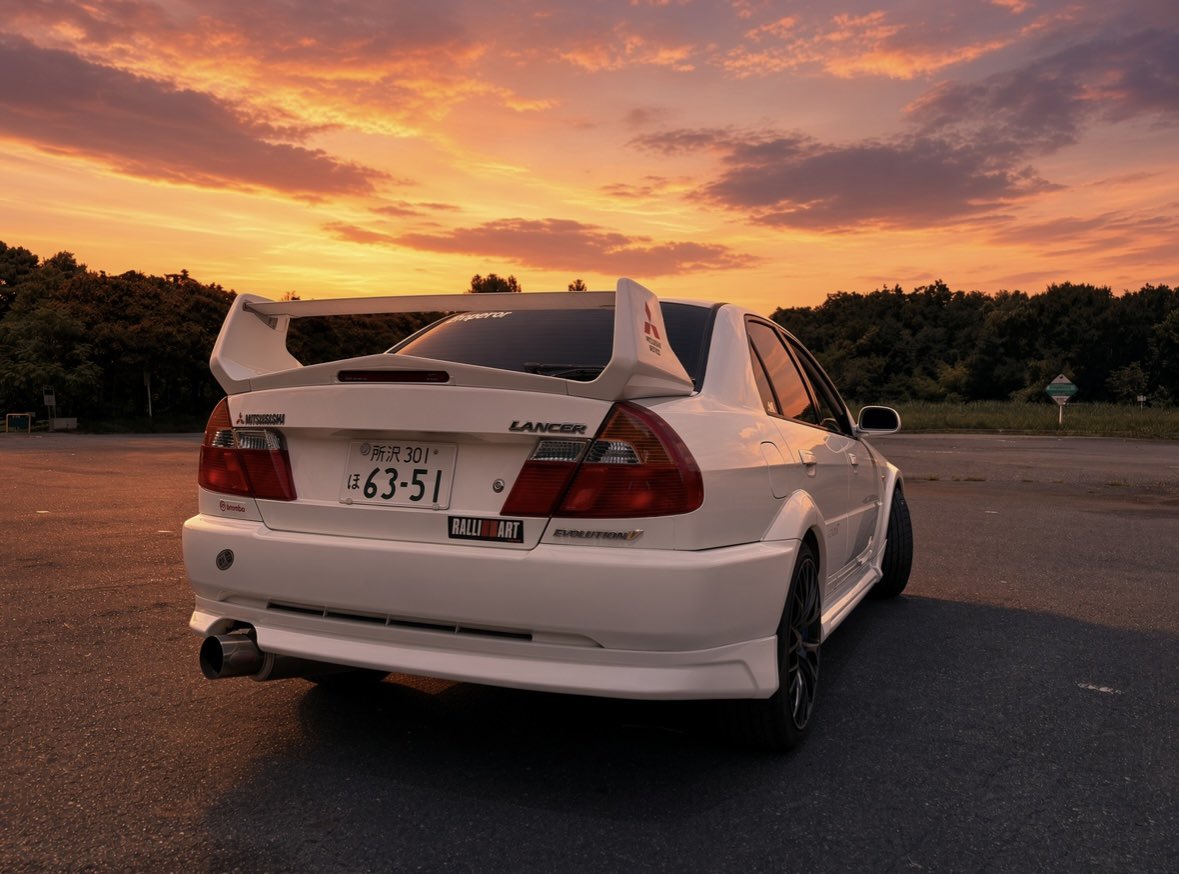 ukksyouevo5's tweet photo. #夕暮れのスコーティアホワイトは良いぞ
仕事終わったー！！
連休だー🥺 https://t.co/zVnsnzK8n7