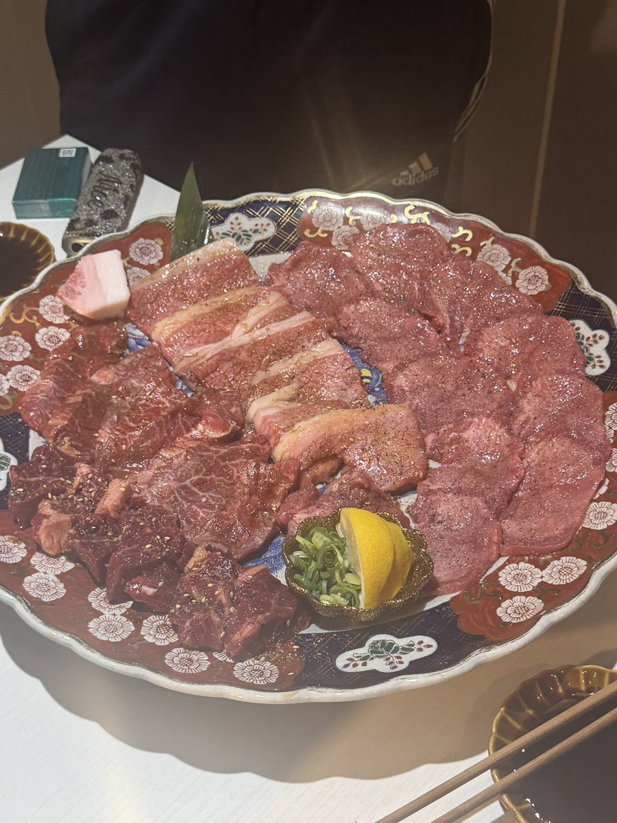 Alter_1341C's tweet photo. おーにーくー(*´༥`*)ｳﾏｳﾏ https://t.co/pqDQ3F75eI