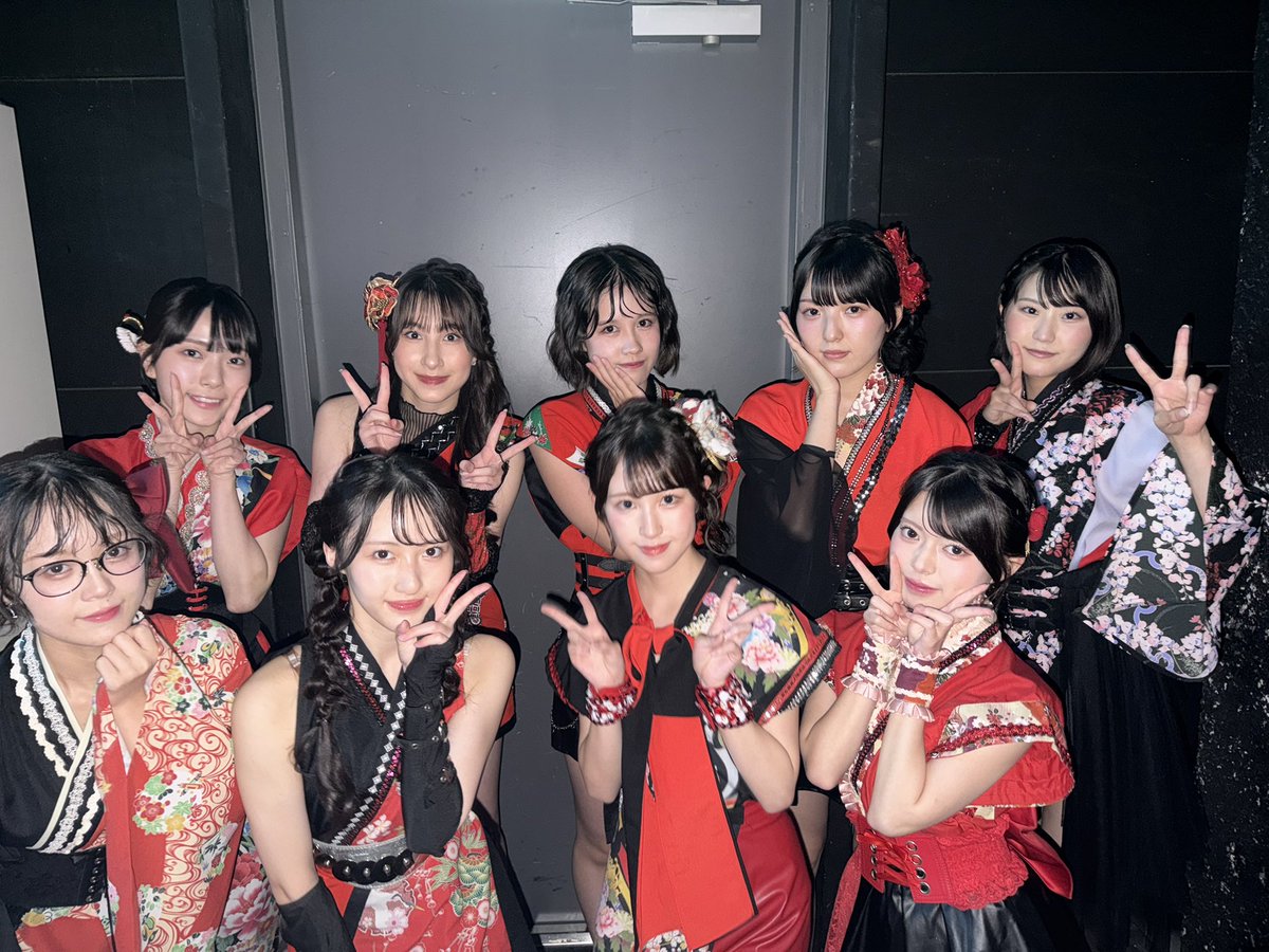 Rosy_Chronicle's tweet photo. TOKYO WASOU COLLECTION
ありがとうございました🌹✨

袴姿のロージーちゃん、いかがでしたか💘？

素敵な袴を着させていただき、本当にありがとうございました！

そして、久しぶりの「へいらっしゃい！」衣装も🇯🇵✨

#ロージークロニクル #ハロプロ https://t.co/Pka154kIUG