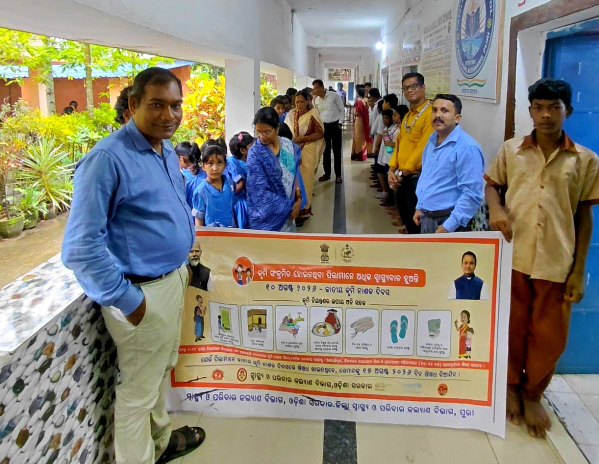 manoj1981panda's tweet photo. @HFWOdisha @nhmodisha @MoHFW_INDIA @MahalingMukesh #Astaranga
#Puri
#Deworming
#NDD
#Nationaldewormingday
#Albendazole
#Albendazoleadministration https://t.co/2YmIZRzWli