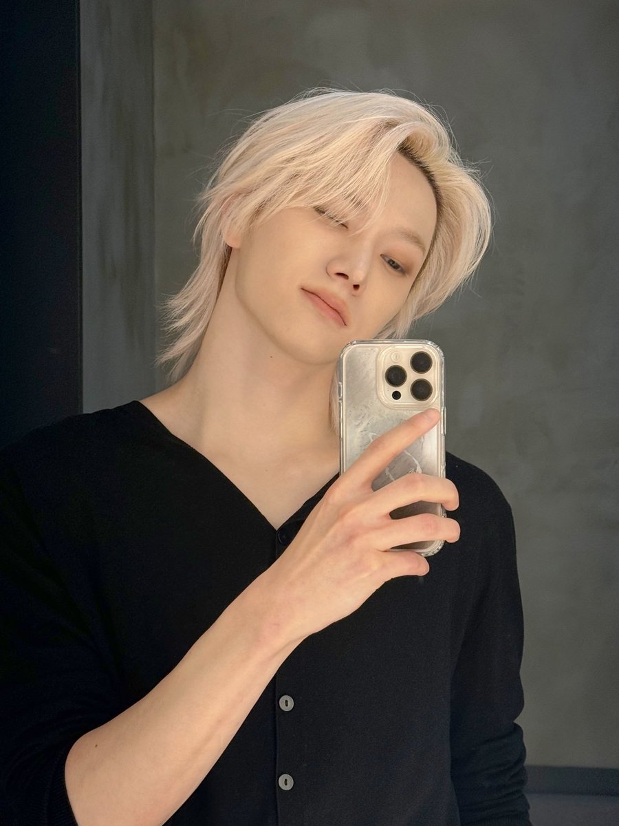 AttackerSungho's tweet photo. Kenalan ulang yuk sama oppa? 🆒 https://t.co/mPwWB1ruhL