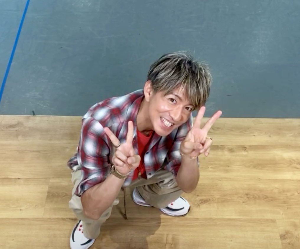 8BEGQgzYpJEkIxd's tweet photo. リハで忙しい中インライありがとう❣️超かっこよかった!お話聴けてとっても嬉しかった!アーカイブ残すねってめっちゃ優しい言い方🥰㊗️🎉🎵✨スクショタイム照れて短くてそこも好き😍拓哉の阿波踊り?観れて貴重でした!リハに行く後ろ姿もすごく素敵✨
#checkpoint #CandCSTAGE #木村拓哉 https://t.co/gMOfZ4euVd