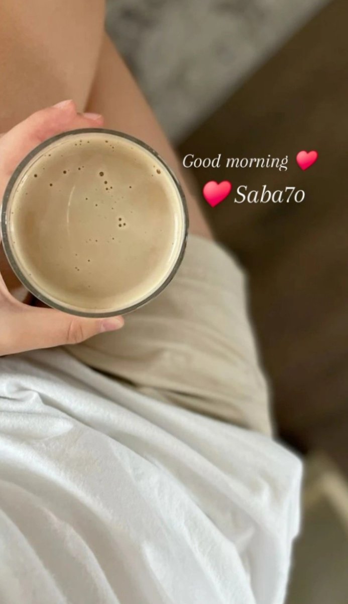 feryalsaab11's tweet photo. صباحووو🌻🌻🤍 https://t.co/1kdVEihDU2