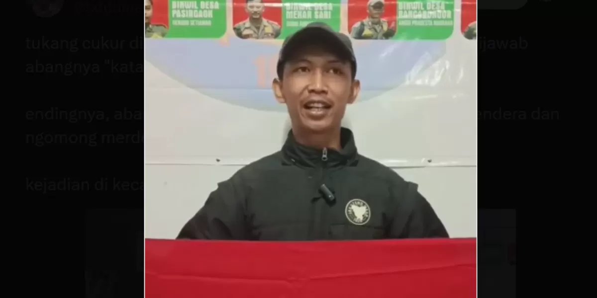 LambeSahamjja's tweet photo. tukang cukur rancabungur minta maaf usai tolak pasang bendera:
- viral karena nolak pasang bendera 
- pas diminta camat rancabungur dita aprillia
- dia sempat dicecar sama pegawai kecamatan 
- karena dianggap gak hargai perintah ibu camat
- pas ditanya alasannya dia jawab "kata siapa udah merdeka"
- videonya nyebar luas dan bikin heboh warganet
- akhirnya dia bikin video minta maaf sambil pegang bendera merah putih
- dia ngaku ucapannya kemarin salah dan tegasin indonesia udah merdeka
