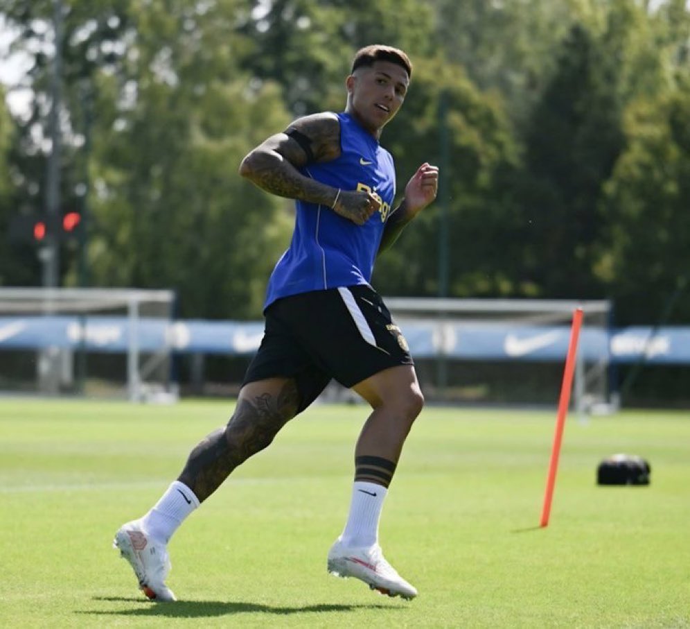 sparkliin's tweet photo. Unless I see you in a Man City shirt, or you come out and say, “I want to leave Chelsea,” you have my unwavering support. 

I can’t hate on Chelsea’s best player for no good reason. https://t.co/WQxbtTTmFO