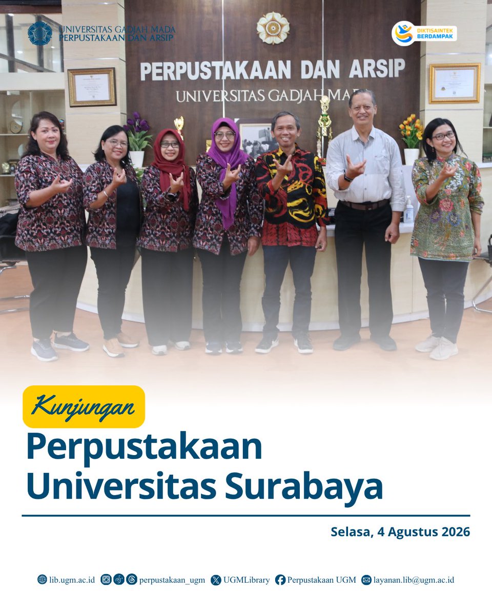 UGMLibrary's tweet photo. Perpustakaan dan Arsip UGM menerima kunjungan studi komparatif dari Universitas Surabaya (UBAYA) pada Senin, 4 Agustus 2025, di Ruang Sidang Perpustakaan dan Arsip UGM. Kegiatan ini menjadi ajang berbagi pengalaman mengenai pengembangan perpustakaan modern. https://t.co/NULcE0mggf