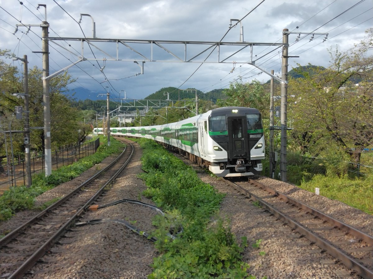 syumiosugi's tweet photo. #E257系5000番台デビュー5周年
ろくな写真ないな https://t.co/vzh72WlIrN