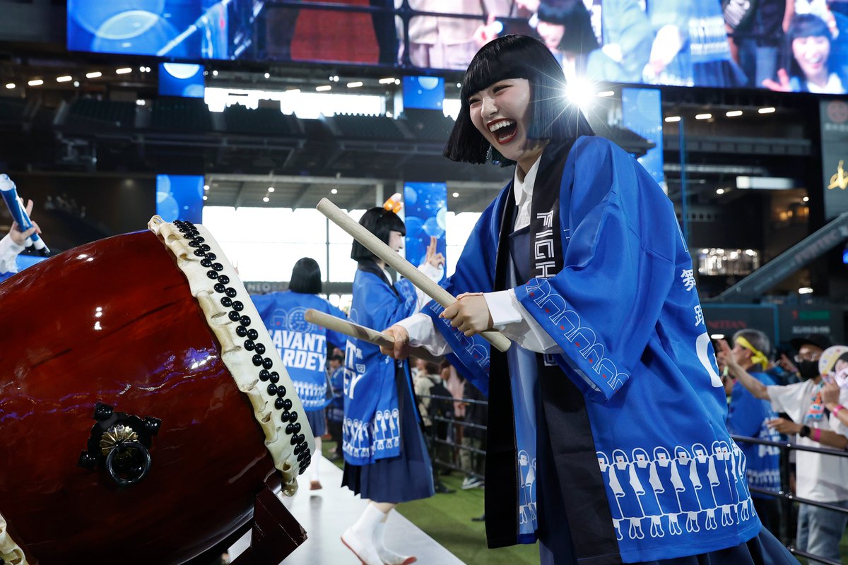 FightersPR's tweet photo. 8/11(火・祝)の試合終了後〈AFTER GAME〉に、アバンギャルディさんが登場しました！

素敵なパフォーマンスを披露してくれたほか、みんなで一緒に盆踊りも楽しみ、夏の楽しい思い出に🫶

#lovefighters @avantgardey_ https://t.co/EEzHVOAGTI