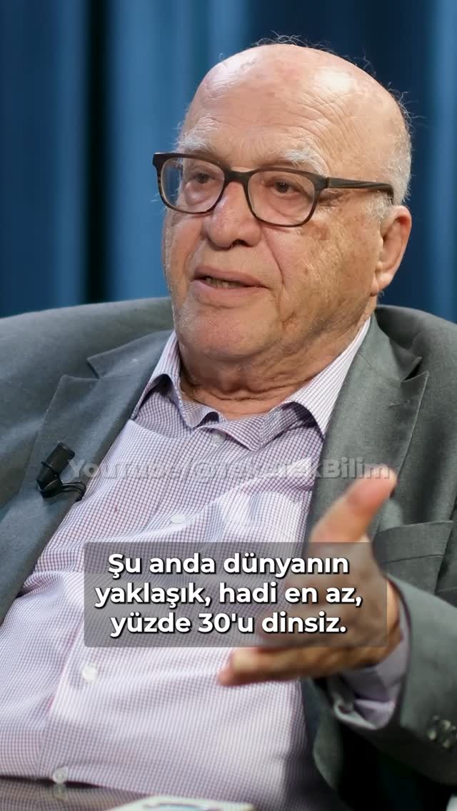 JulianaScheqhh's tweet photo. RIP Karl Marx- he must’ve hated Kent Hadi and Lystia https://t.co/kR6WYKUbJB