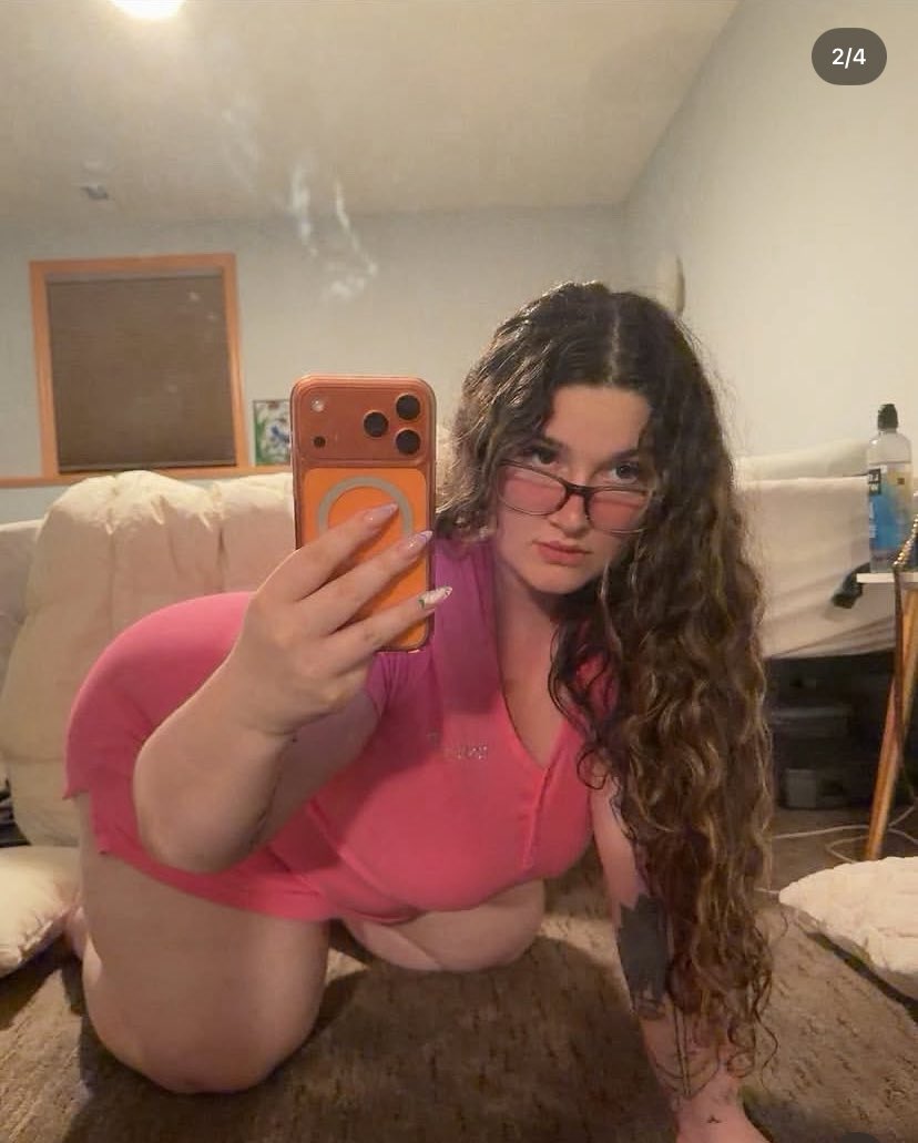 Veronicabrks's tweet photo. There is on going back 🍑🍑🔥🔥 https://t.co/rfOGSTQMPB https://t.co/X6prNuFvzS